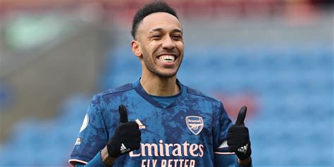 Pierre-Emerick Aubameyang ünnepli gólját az Európa Ligában