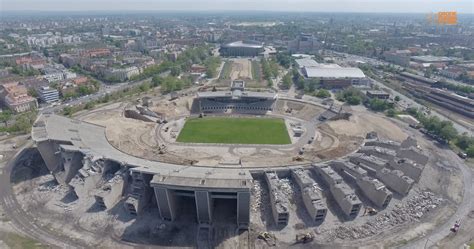 Centrale komplexum a Puskás Ferenc Stadion metróállomásnál
