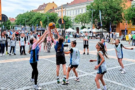 Streetball mérkőzés a szombathelyi Fő téren