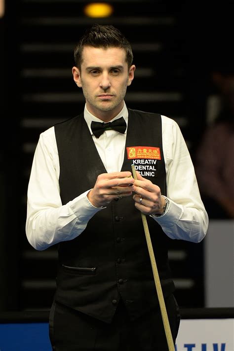 Mark Selby a győztes trófeával