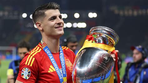 Alvaro Morata gólja a 2016-os Coppa Italia döntőben a Milan ellen