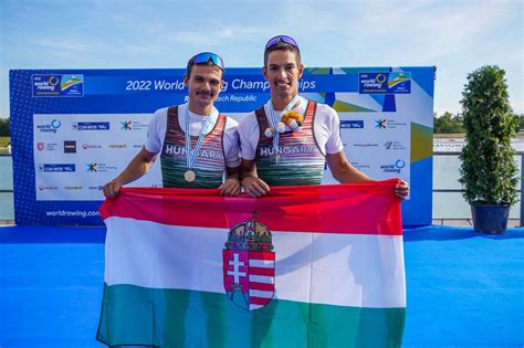 A magyar evezős utánpótlás dobogósai