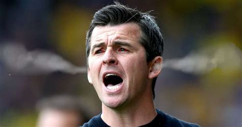 Joey Barton büntetőt lő