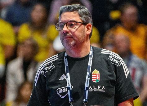 játékvezetői döntés meghozatala