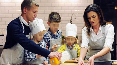 Varga Péter edzőként gyerekekkel foglalkozik a vízilabdában