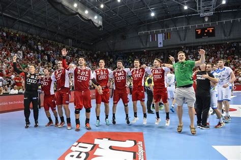 Magyar ifjúsági kézilabda-válogatott edzésen