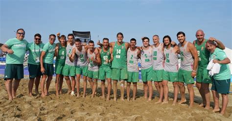 Magyar strandkézilabda-válogatott csapatkép