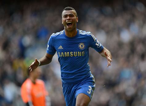 Ashley Cole a Chelsea mezében