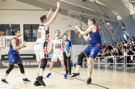 Vasas Akadémia férfi kosárlabda csapat mérkőzésen