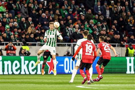 A Ferencváros és a Bayer Leverkusen logói egymás mellett