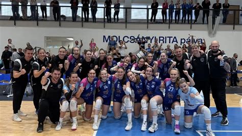 BRSE U20 csapat ünneplés a bajnoki cím után