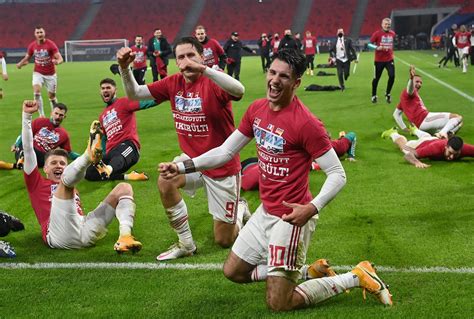 A Cardinals játékosai a pályán egy mérkőzés során