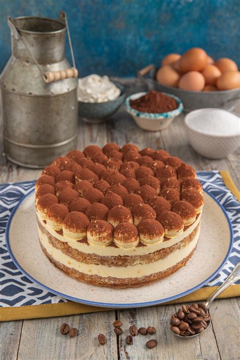 Tiramisu torta rétegezés