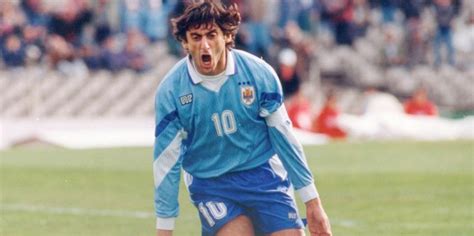Enzo Francescoli akcióban az 1995-ös Copa Américán
