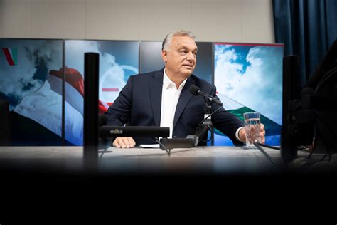 Orbán Viktor nyilatkozik a migrációról