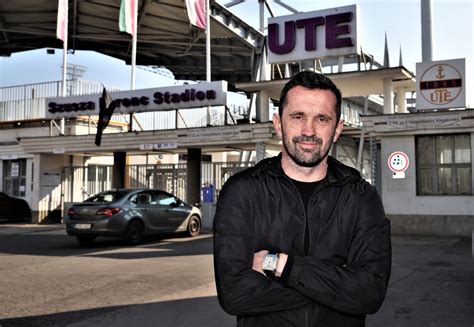 Fehér Csaba, az Újpest utánpótlás vezetője egy sajtóeseményen