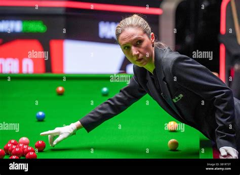 Tatiana Woollaston a snooker mérkőzésen