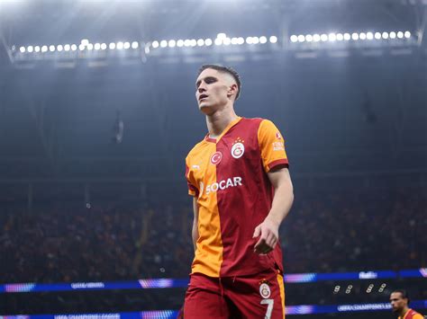 Sallai Roland akcióban a Galatasaray mezében
