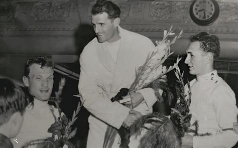 Kárpáti Rudolf hegedűvel és karddal, a két szenvedélye
