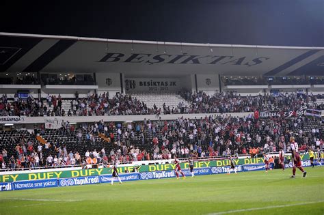 A régi BJK İnönü Stadion korabeli felvétele