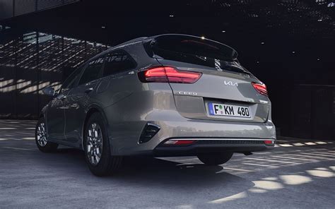 Kia Ceed SW UEFA Edition