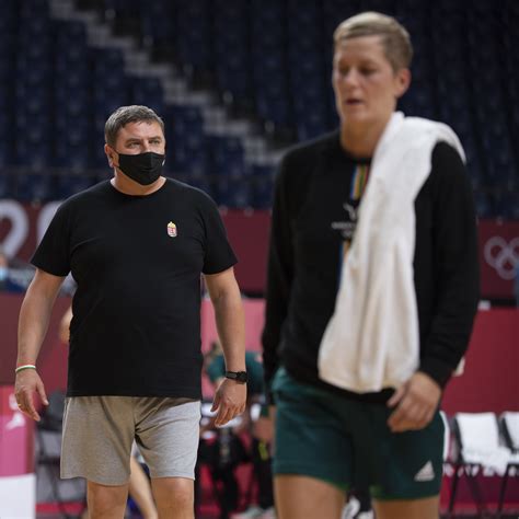 Orosz olimpiai kézilabda bajnokok találkozója