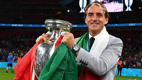 Roberto Mancini a szaúdi válogatott edzőjeként