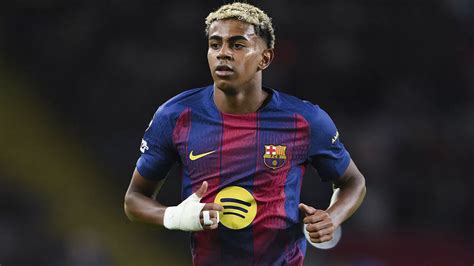 Lamine Yamal akcióban a Girona ellen