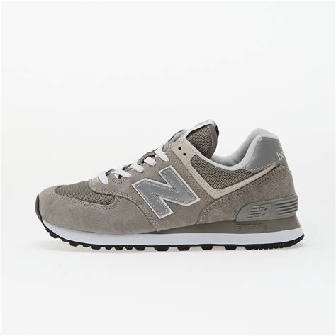 Példa a New Balance cipők számozási rendszerére