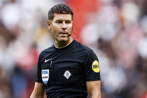 Danny Makkelie bíró a magyar-német Eb-meccsen