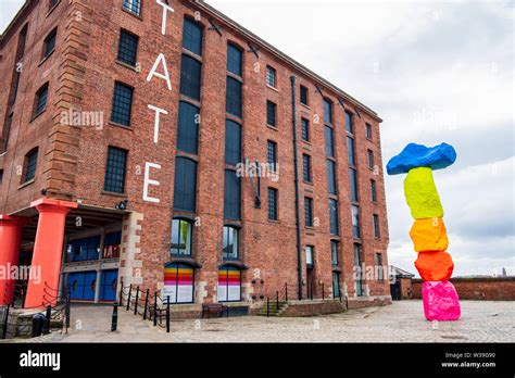 Tate Liverpool épülete az Albert Dockban