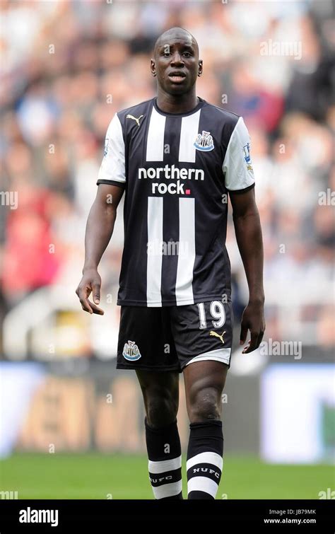 Demba Ba Newcastle mezben