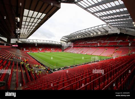 Légifelvétel az Anfield Road stadionról, ahol a Kop lelátója látható