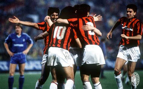 Az 1989-es AC Milan csapatképe Sacchi edzővel