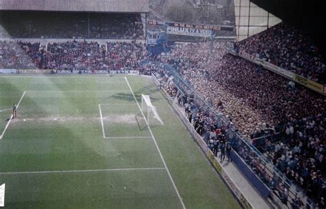 A Hillsborough stadion Leppings Lane lelátóját elválasztó kerítés