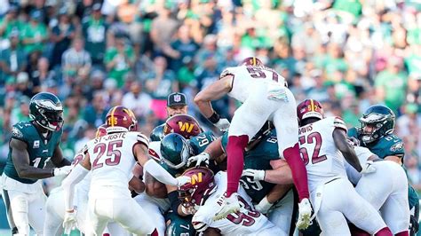 NFL edző egy amerikaifutball-meccs szélén