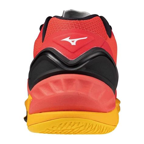 Mizuno Wave Stealth Neo kézilabdacipő a kézilabda pályán
