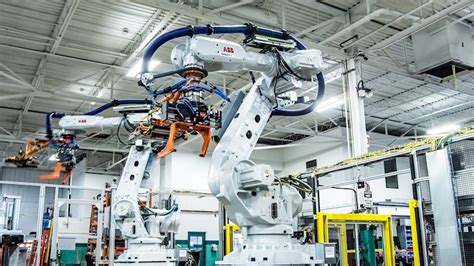 Ipari robotok és automatizált gyártási folyamatok