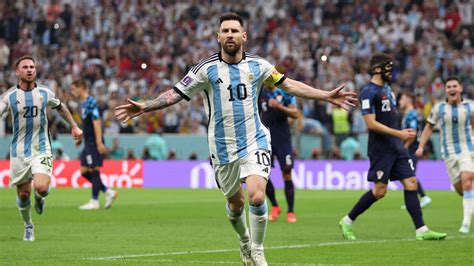 Lionel Messi ünnepli gólját a 2009-es döntőben