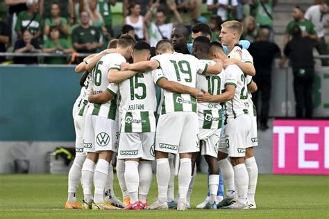 Játékosok a pályán a Ferencváros-Haladás mérkőzésen
