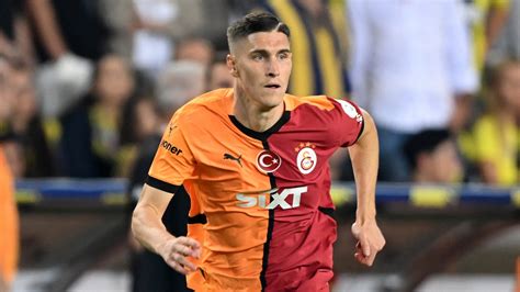 Sallai Roland a Galatasaray mezében