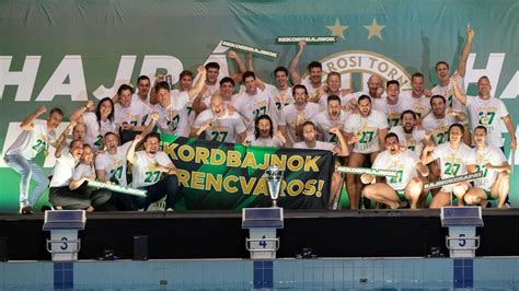 A Ferencváros férfi kézilabdacsapatának történelmi mérföldkövei és a csapat logója