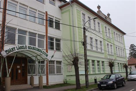 A Csány László Technikum bronzérmes lány kosárlabda csapata