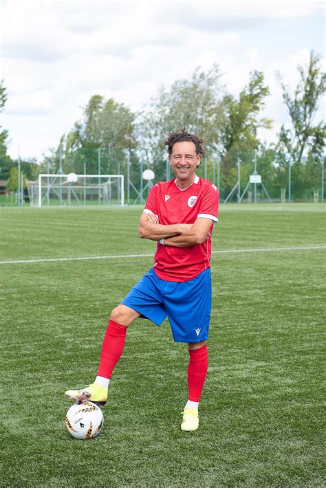 Öregedő, de aktív labdarúgó a pályán