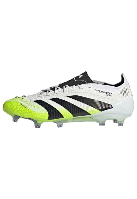 Az Adidas stoplis cipők fejlődése a modern futballban