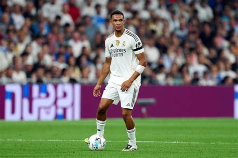 Trent Alexander-Arnold Real Madrid mezben
