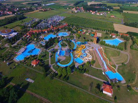 Aquacity Vízicsúszda és Élménypark Zalaegerszegen