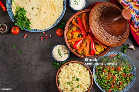 Hagyományos marokkói tajine étel