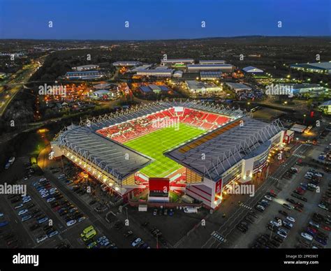 Stoke City stadion belülről, mérkőzésnapi hangulat