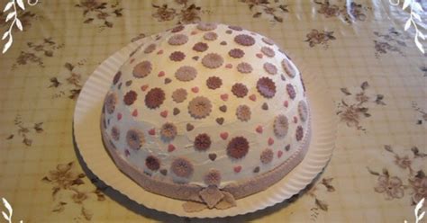 Csokiganache-al bevont félgömb torta